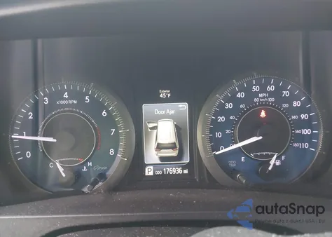 2015 Toyota Sienna Limited 7 Passenger z USA, uszkodzony, nr VIN 5TDDK3DC8FS116201